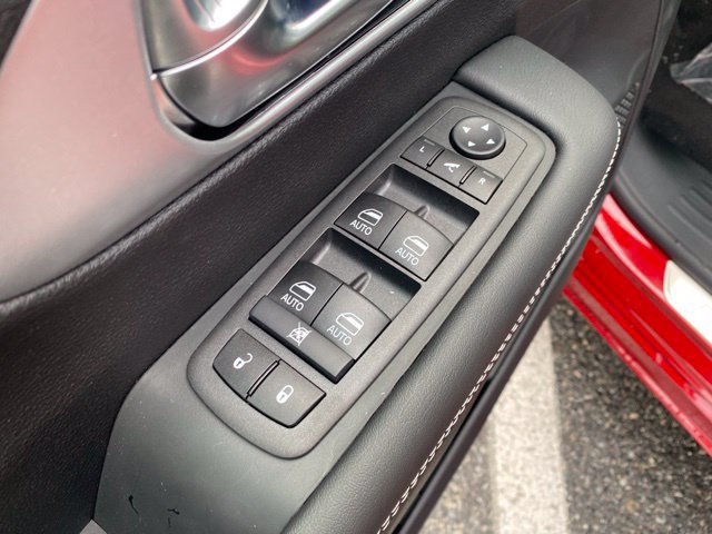 New 2026 Chrysler Pacifica Limited w/ S Appearance Package FWD image 13