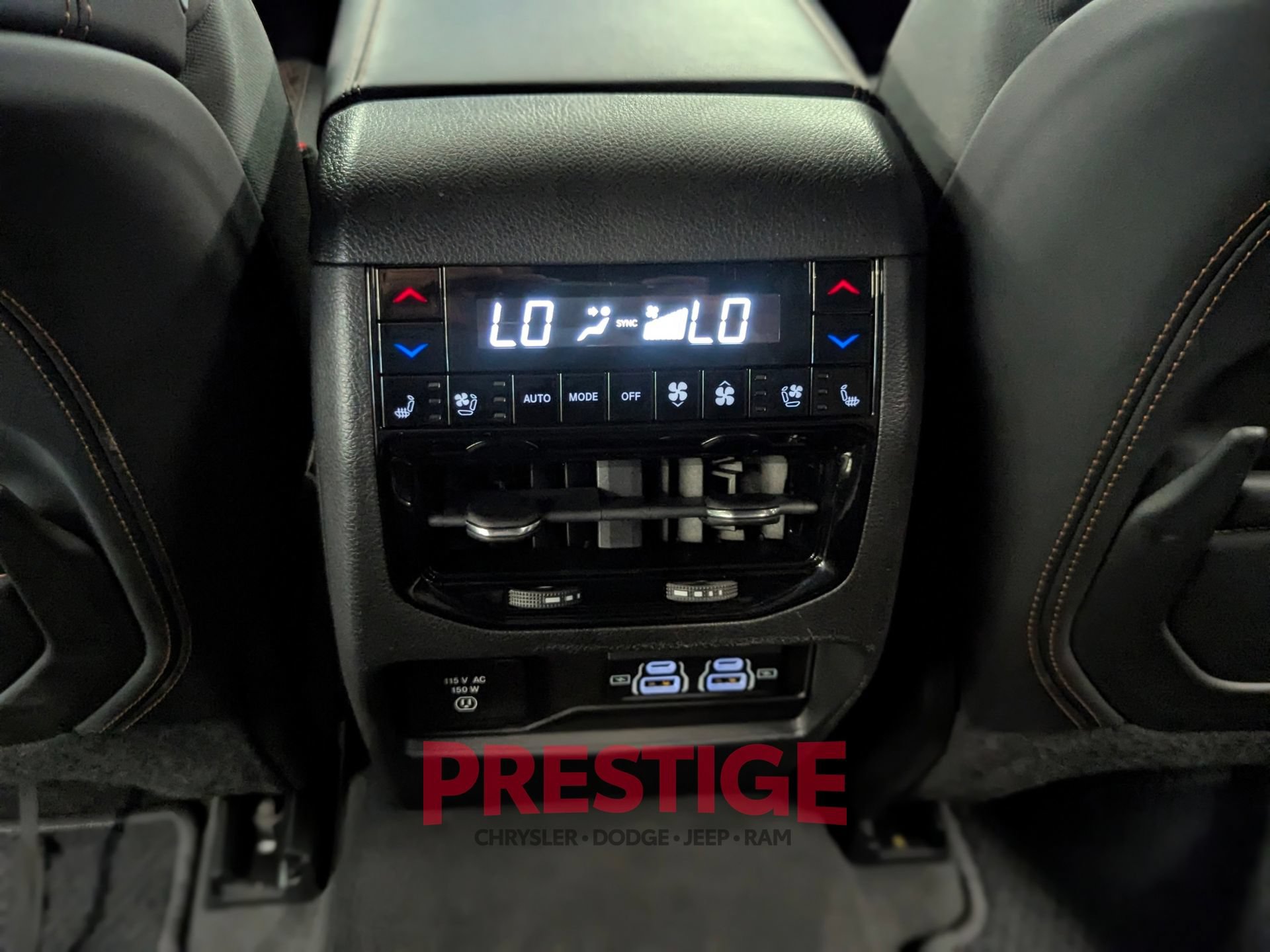 Used 2022 Jeep Grand Cherokee Summit AWD/4WD image 33
