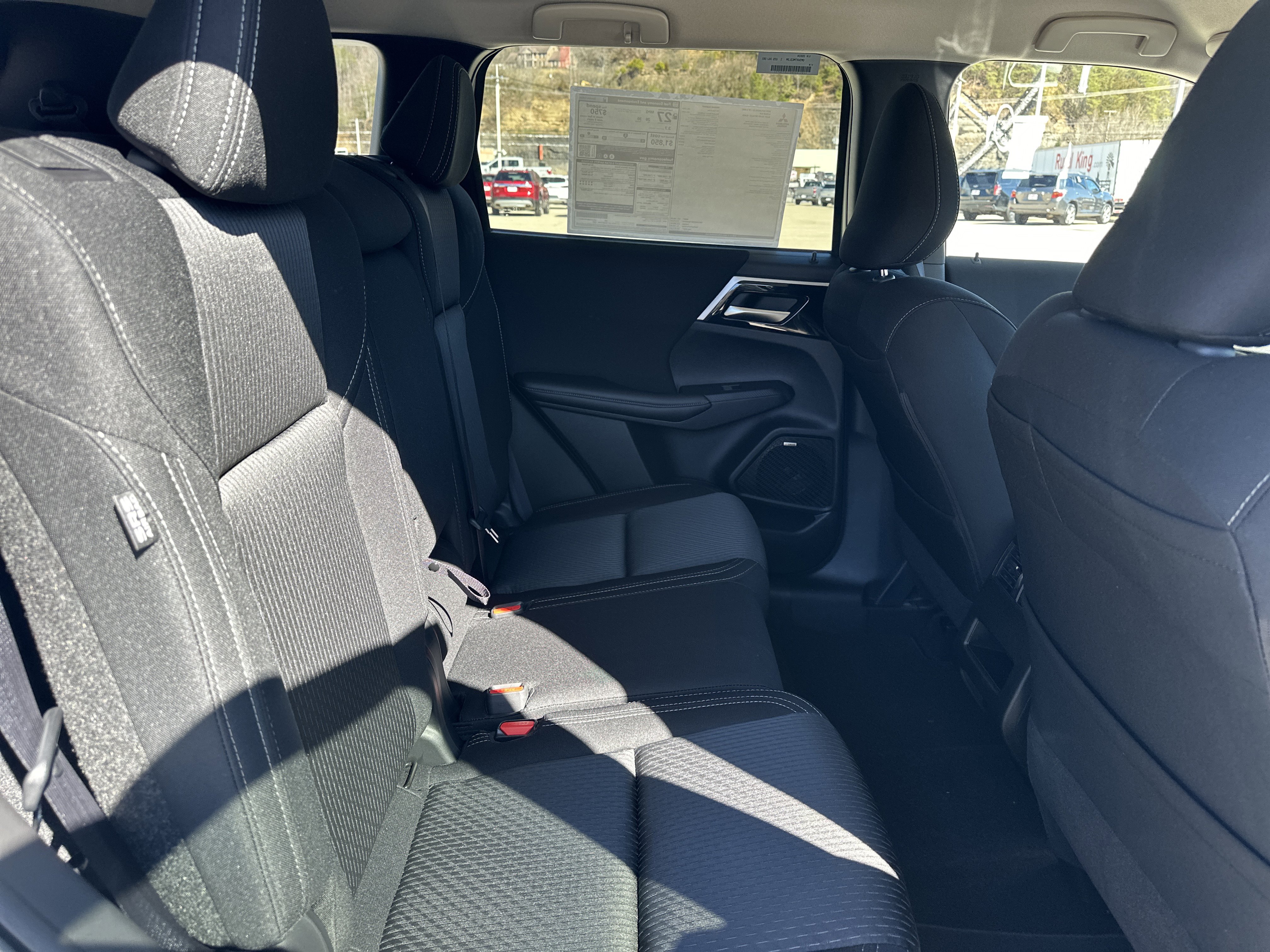 New 2026 Mitsubishi Outlander ES AWD/4WD image 19