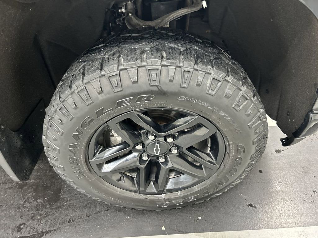 Used 2021 Chevrolet Silverado 1500 LT Trail Boss AWD/4WD image 8