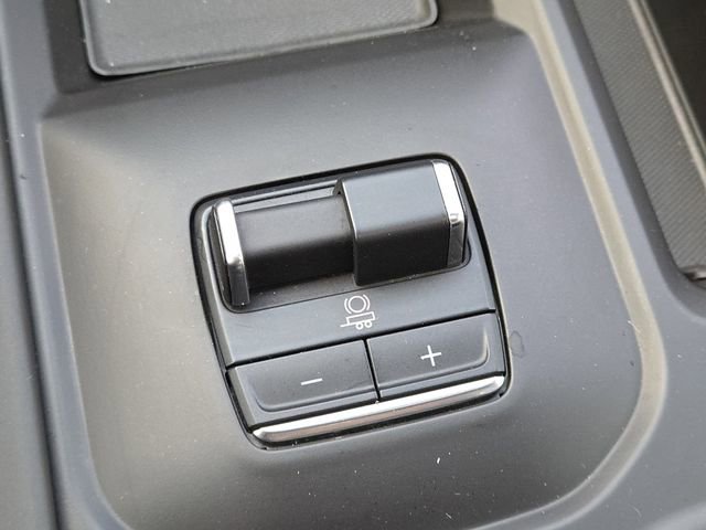 Certified 2024 GMC Sierra 3500 Denali Ultimate image 9