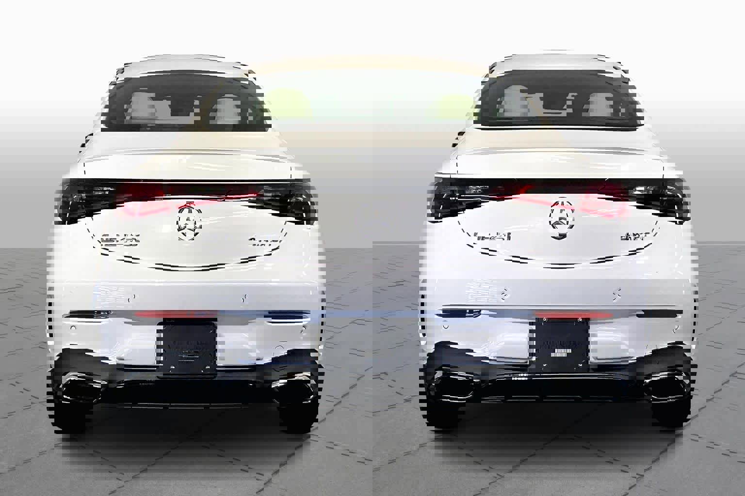 New 2026 Mercedes-Benz CLE 450 4MATIC Coupe image 4