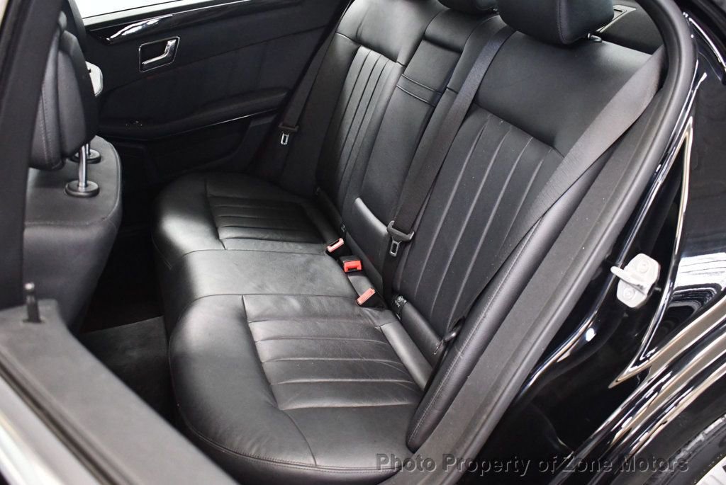 Used 2010 Mercedes-Benz E 550 4MATIC Sedan image 20