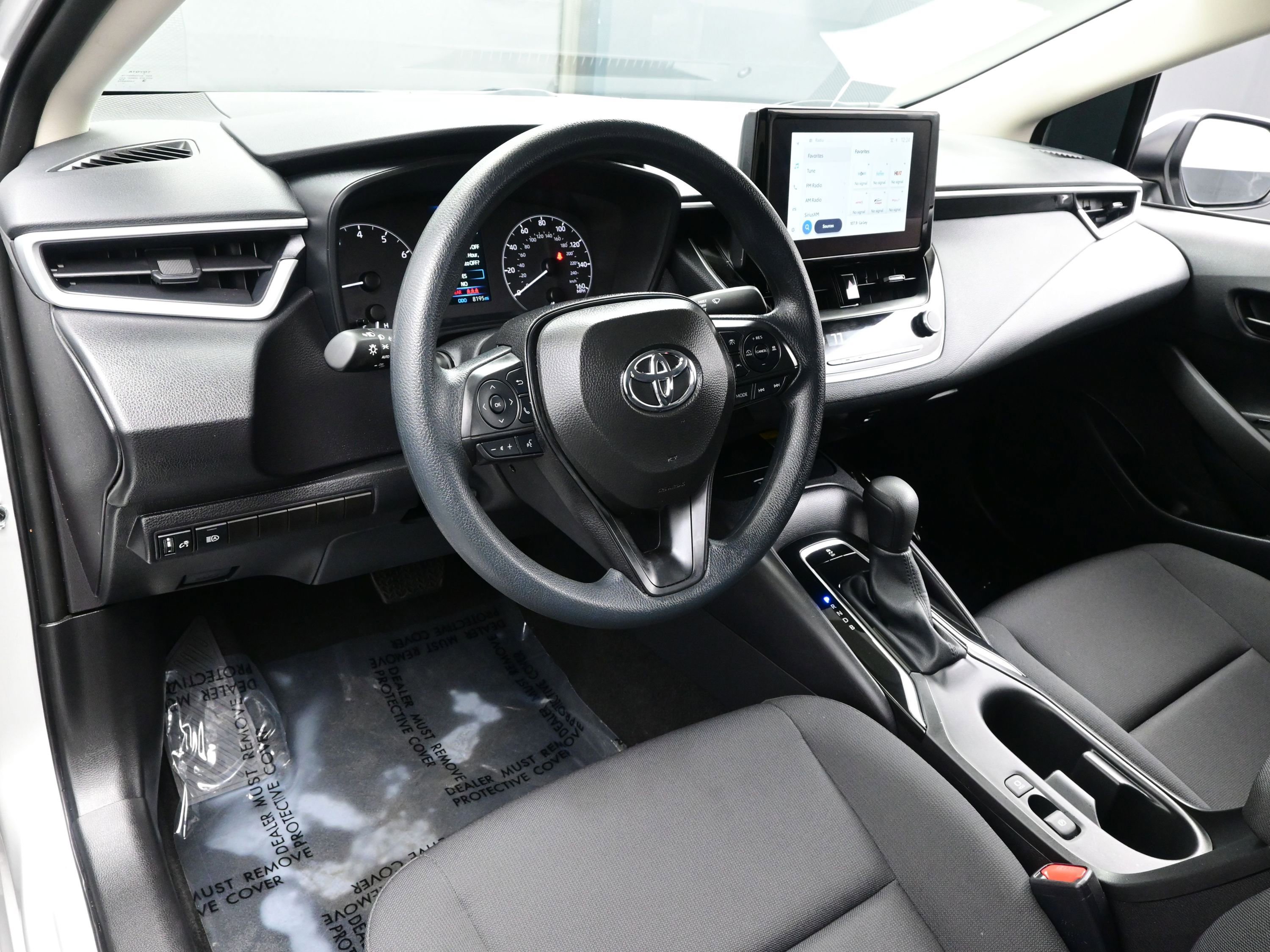 Used 2025 Toyota Corolla LE w/ LE Premium Package image 12