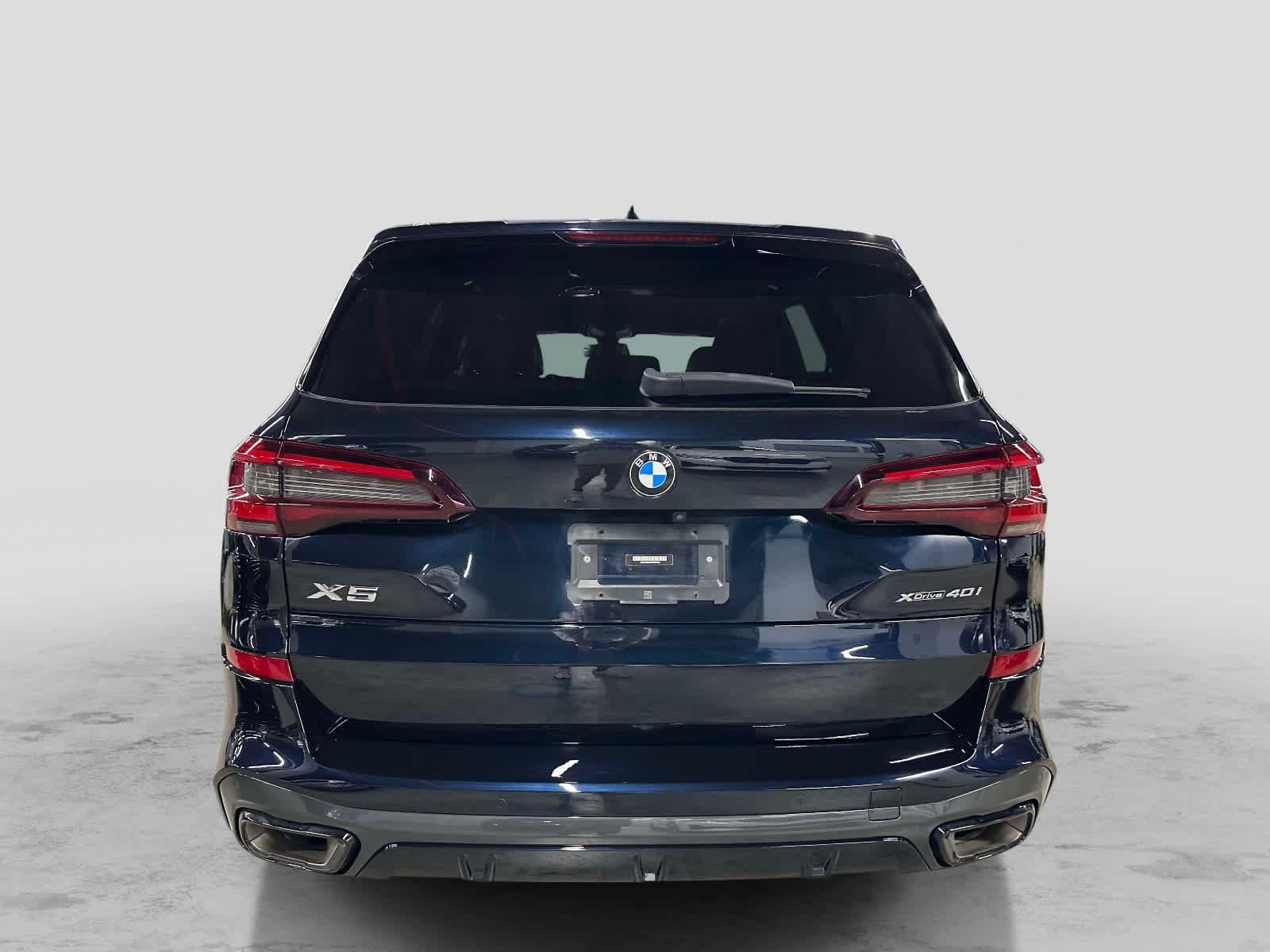 Used 2023 BMW X5 xDrive40i w/ M Sport Package AWD/4WD image 4