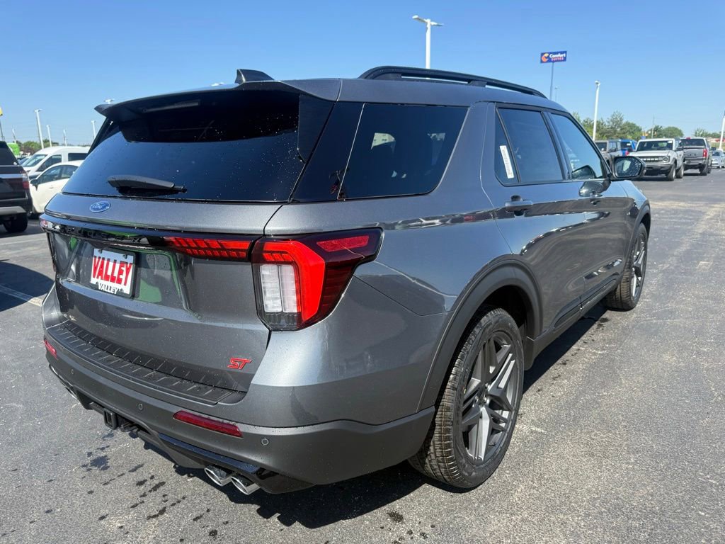 New 2026 Ford Explorer ST w/ Sun And Sound Package AWD/4WD image 3