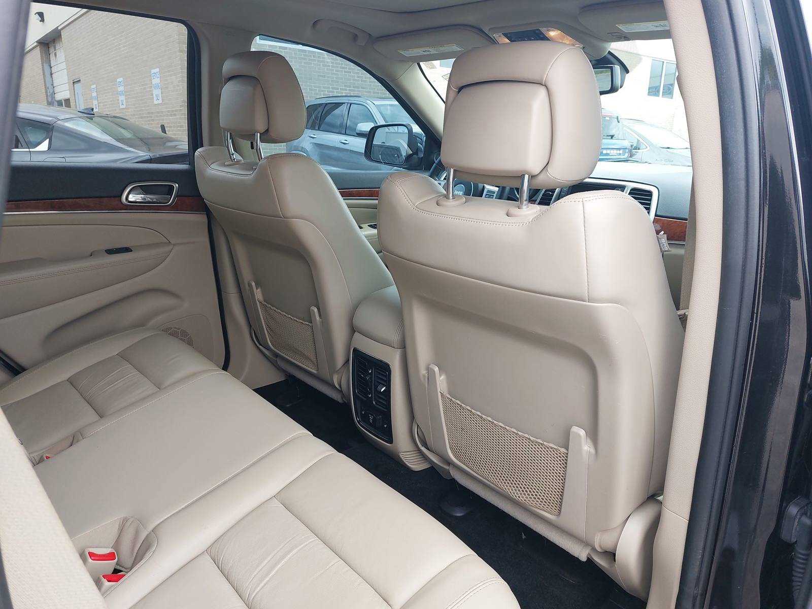 Used 2013 Jeep Grand Cherokee Limited AWD/4WD image 12