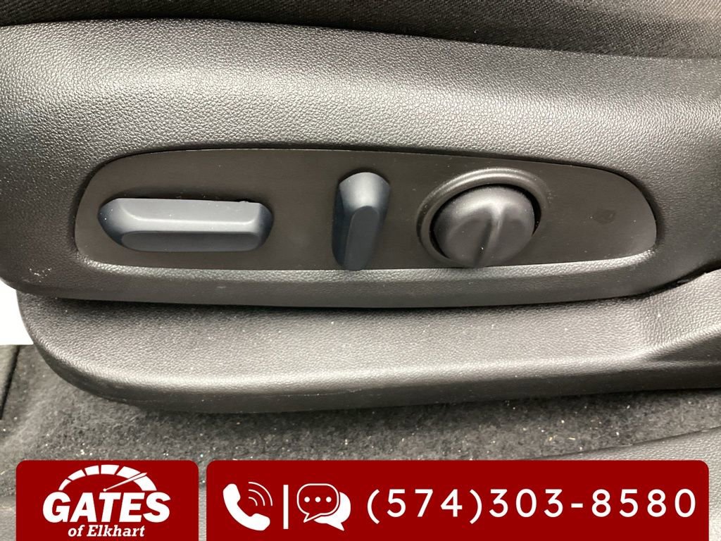 Used 2025 Chevrolet Blazer LT image 16