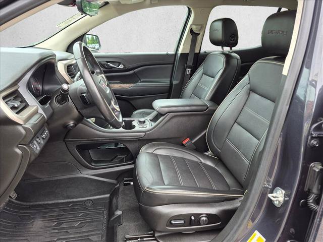 Used 2021 GMC Acadia Denali w/ Denali Ultimate Package AWD/4WD image 16