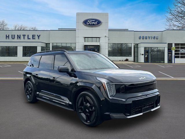 Used 2024 Kia EV9 GT-Line AWD/4WD image 2