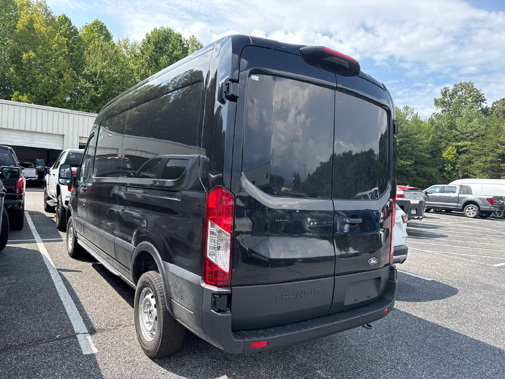 New 2027 Ford Transit 250 148 Medium Roof RWD image 10