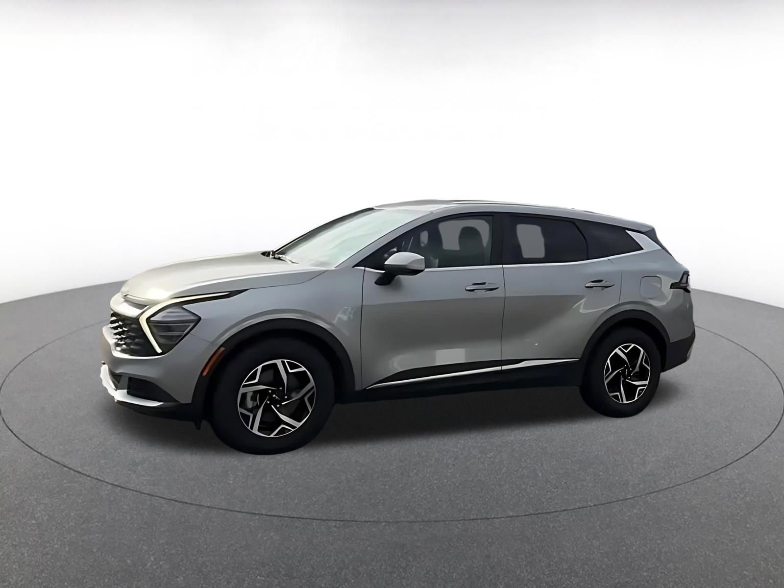 Used 2025 Kia Sportage LX FWD image 8
