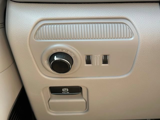 New 2026 Jeep Grand Wagoneer Limited AWD/4WD image 17