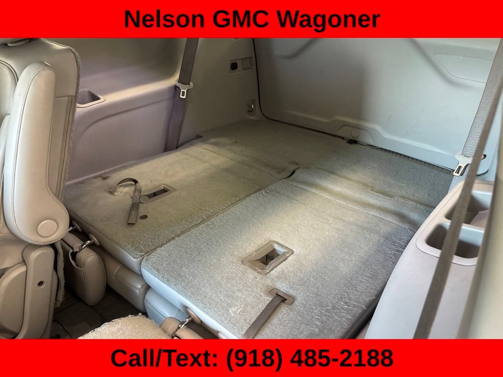 Used 2020 GMC Acadia SLT w/ LPO, Floor Liner Package FWD image 11