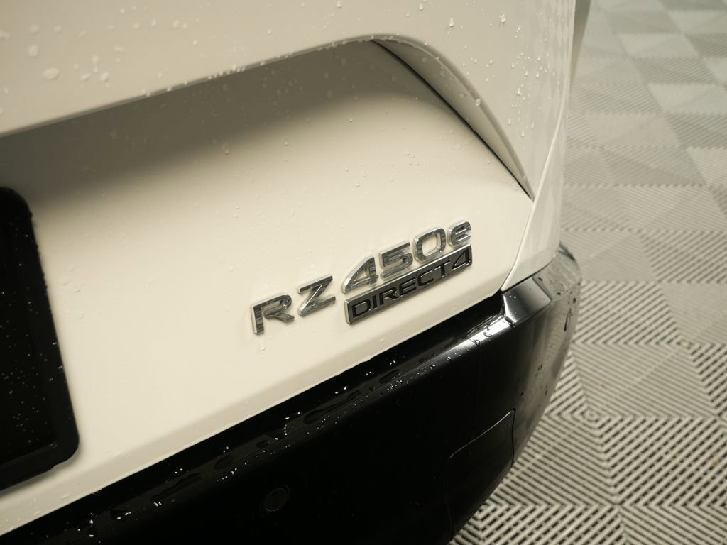 Used 2023 Lexus RZ 450e Premium w/ Technology Package image 9