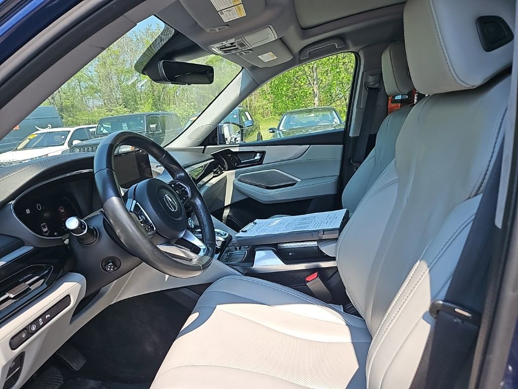 Used 2023 Acura MDX SH-AWD w/ Technology Package image 15