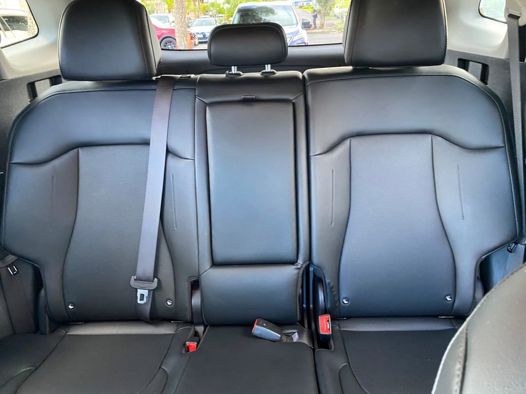 Used 2023 Kia Sportage EX image 18