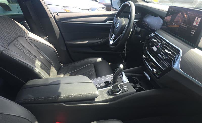 Used 2022 BMW 540i xDrive w/ Executive Package image 7