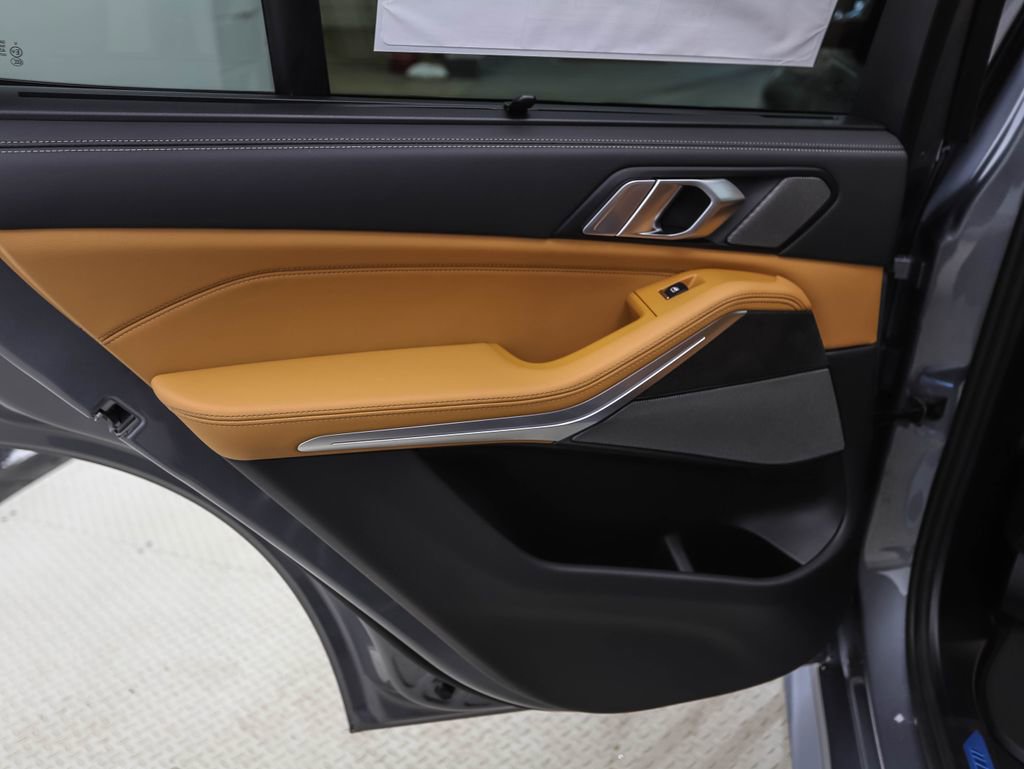 New 2026 BMW X5 xDrive40i w/ M Sport Package image 19