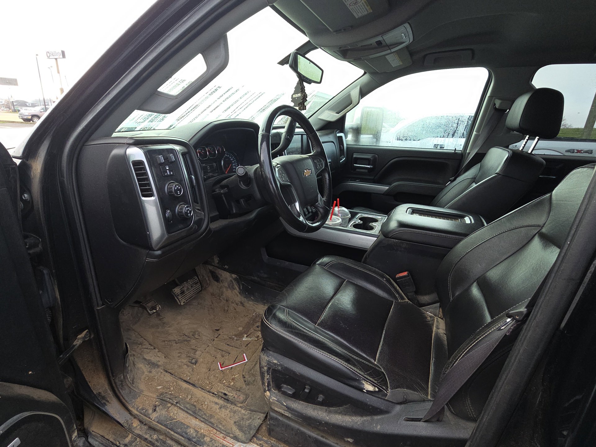 Used 2016 Chevrolet Silverado 2500 LTZ w/ LTZ Plus Package image 8