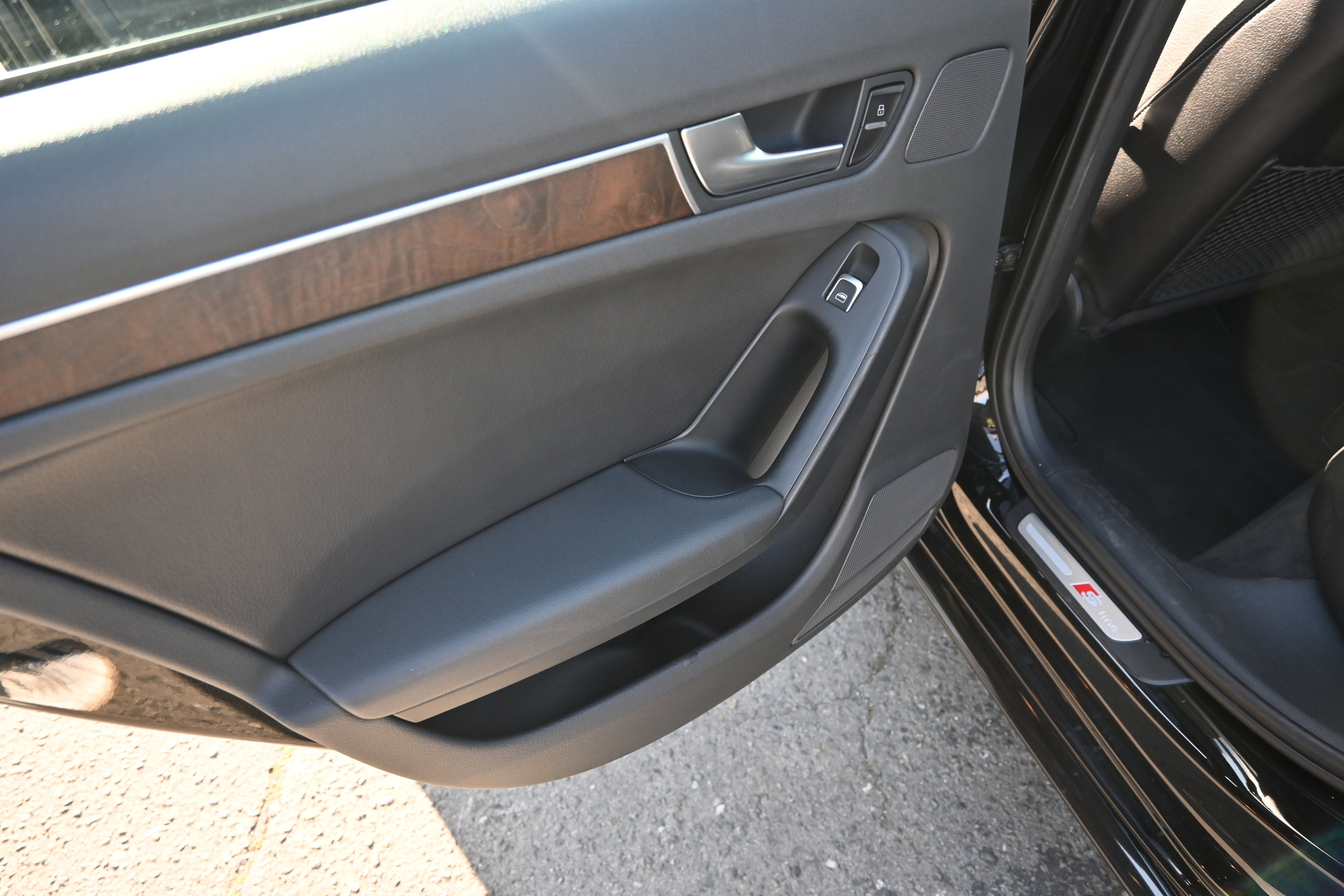 Used 2016 Audi A4 2.0T Premium w/ Audi MMI Navigation Plus image 21