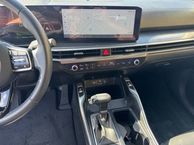 Used 2025 Kia Sorento S FWD image 17