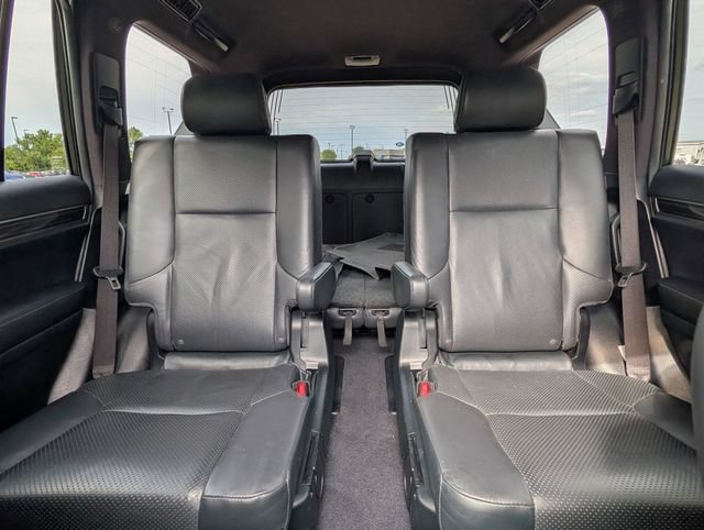 Used 2023 Lexus GX 460 Luxury w/ Sport Design Package AWD/4WD image 29