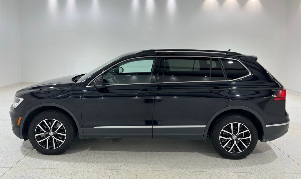 Used 2021 Volkswagen Tiguan SE FWD image 2