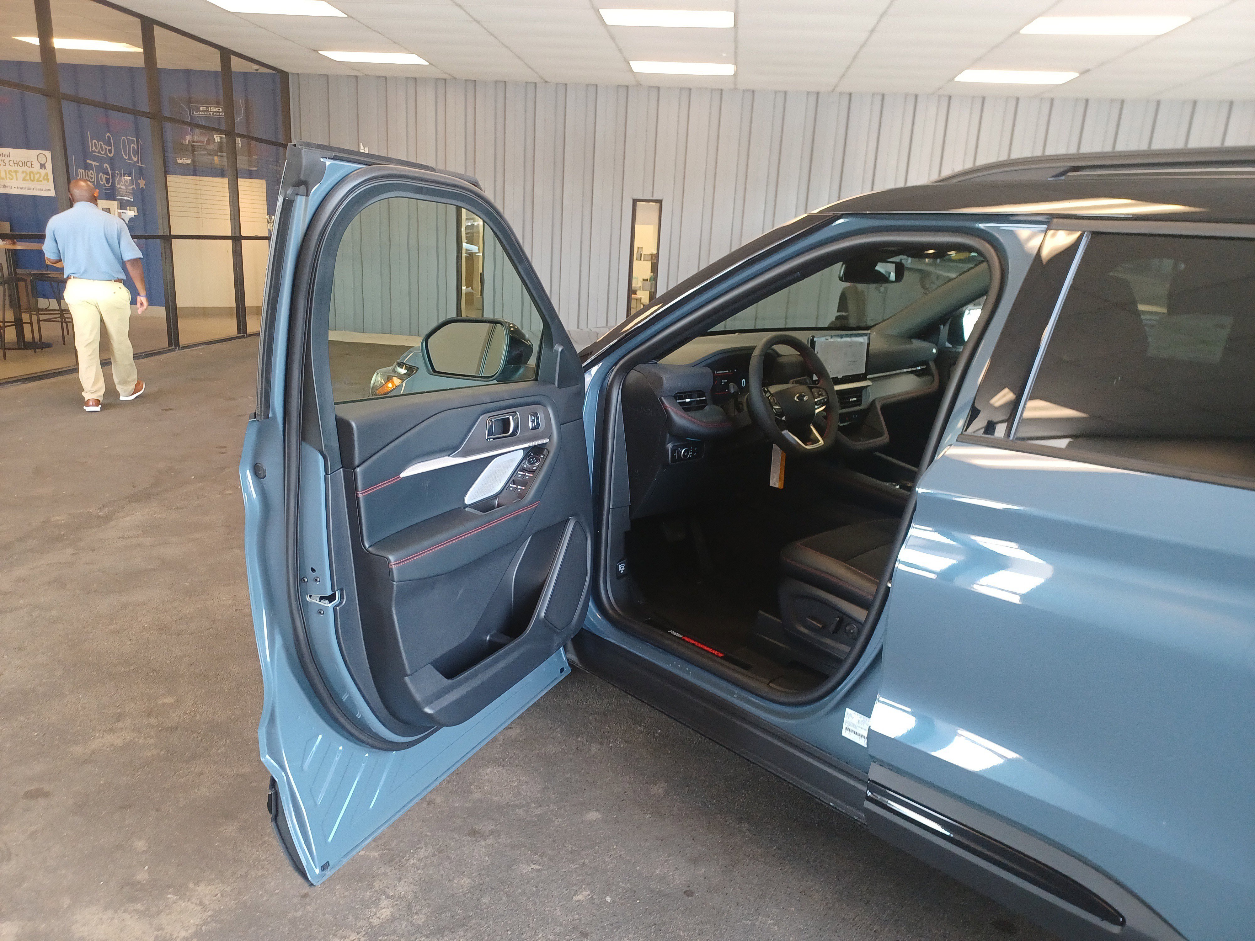 New 2025 Ford Explorer ST w/ Sun And Sound Package image 9