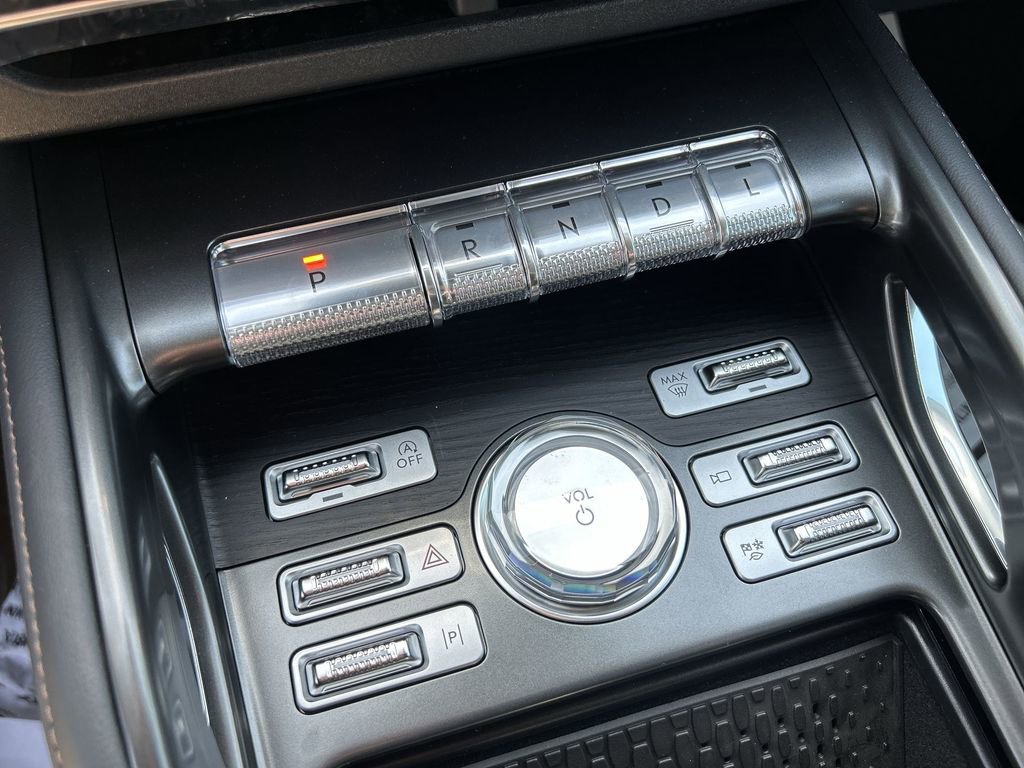 New 2026 Lincoln Nautilus Reserve AWD/4WD image 26