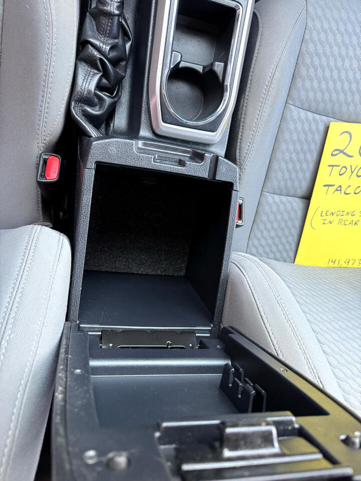 Used 2020 Toyota Tacoma SR5 image 13