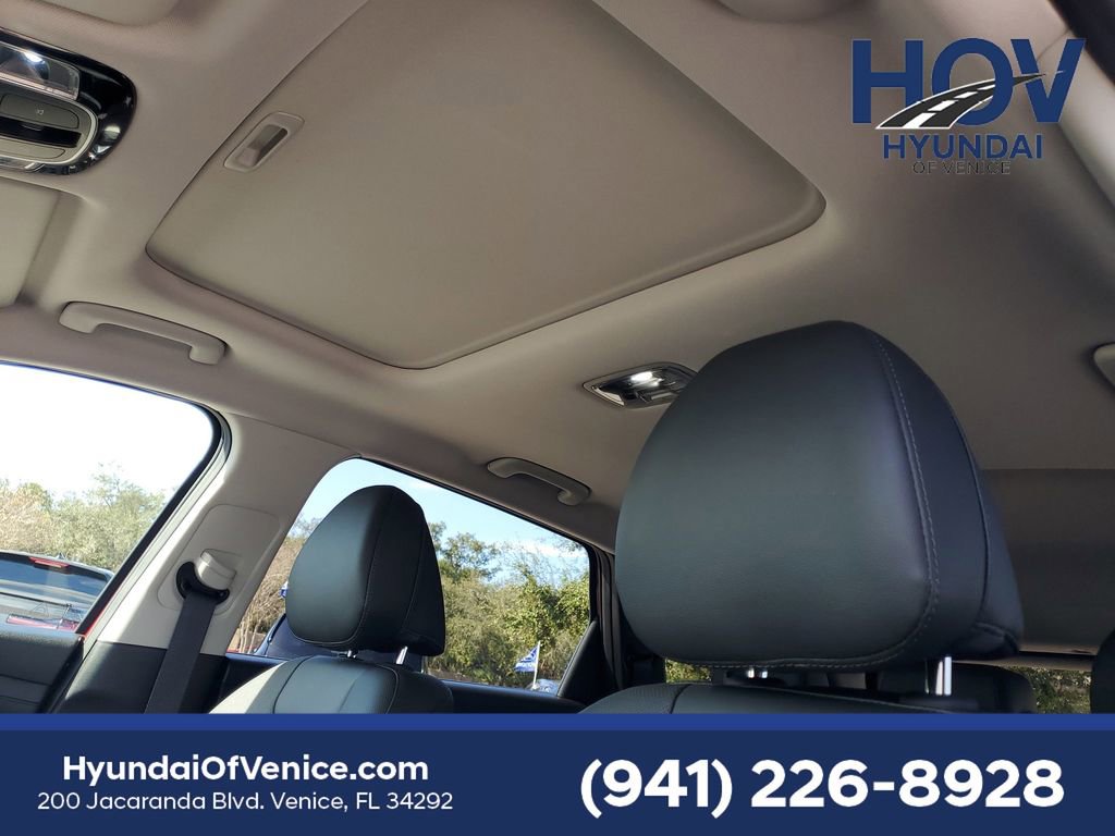 Certified 2025 Hyundai Tucson SEL image 29