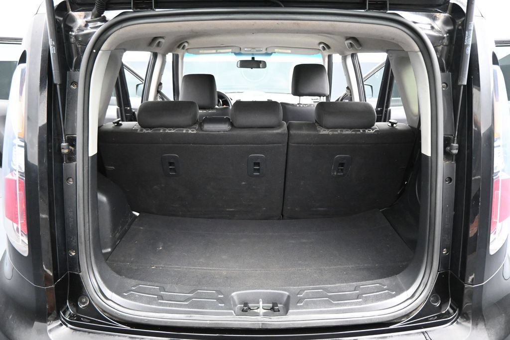 Used 2010 Kia Soul + w/ Audio Pkg FWD image 25