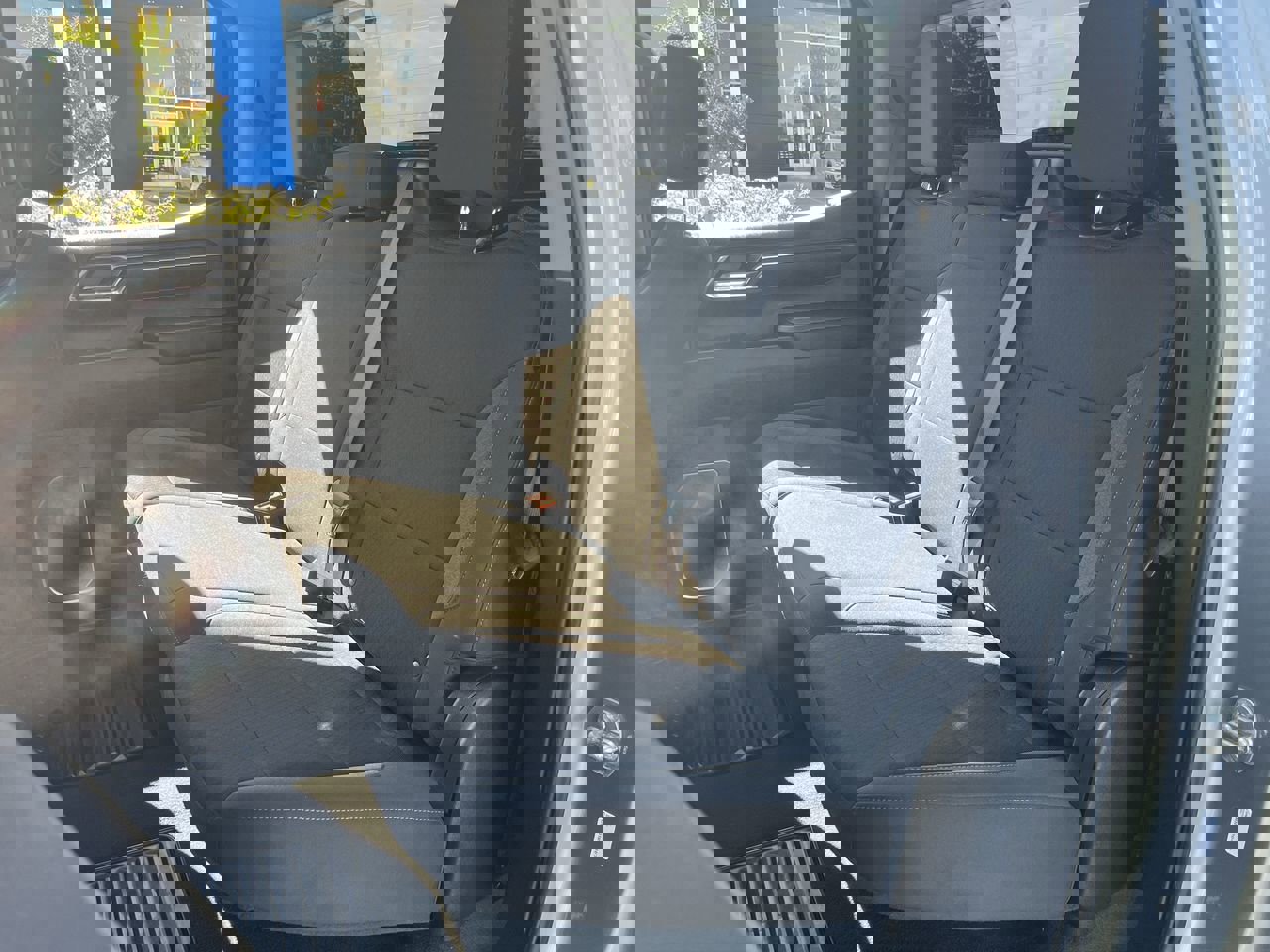 Used 2023 Chevrolet Silverado 1500 LT w/ Z71 Off-Road Package AWD/4WD image 22