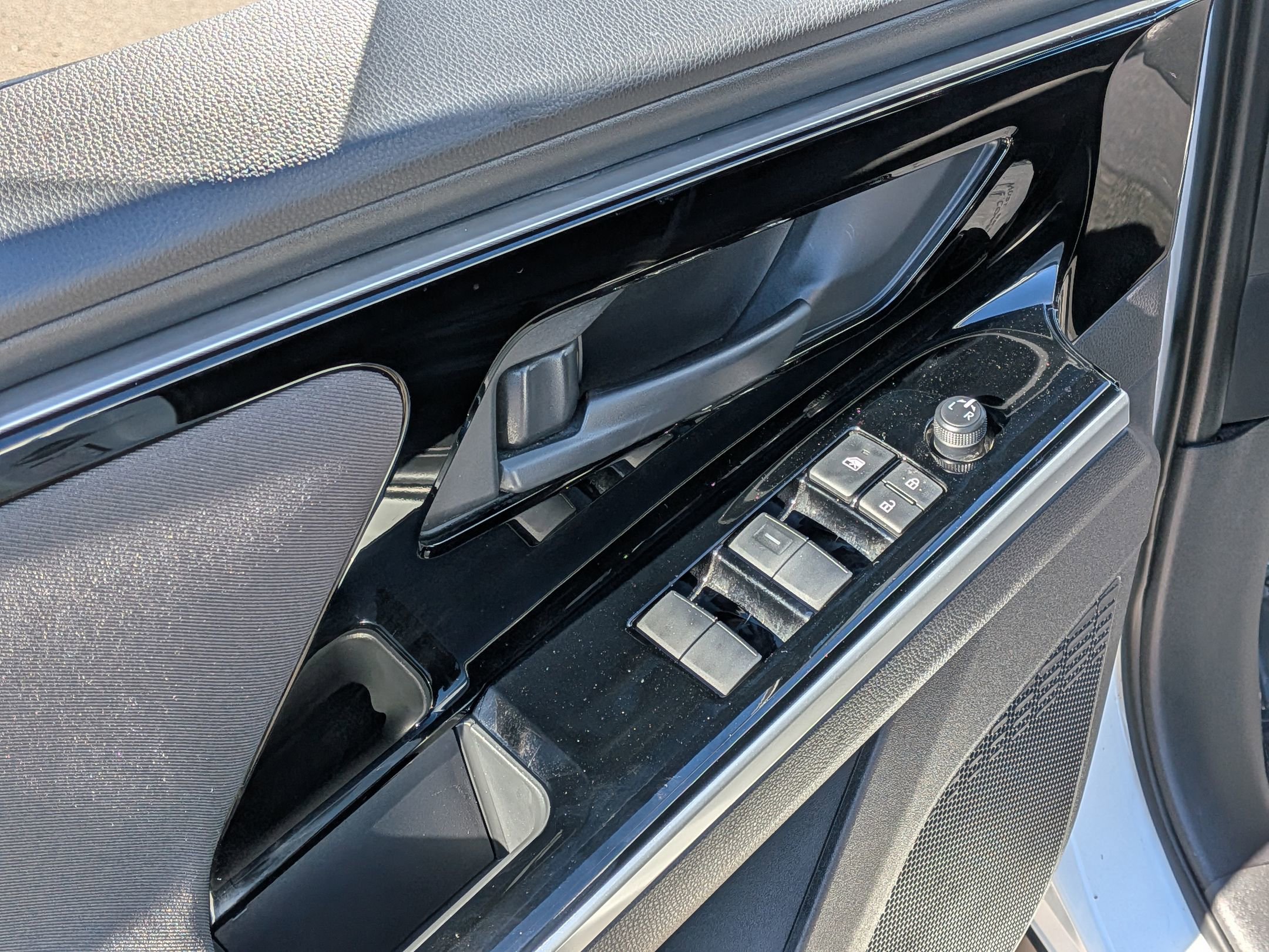 Certified 2024 Subaru Solterra Premium image 9