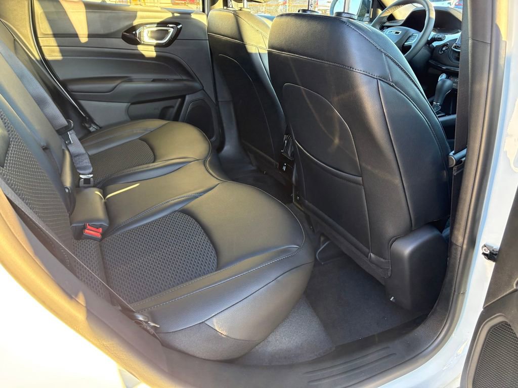 New 2026 Jeep Compass Latitude AWD/4WD image 12
