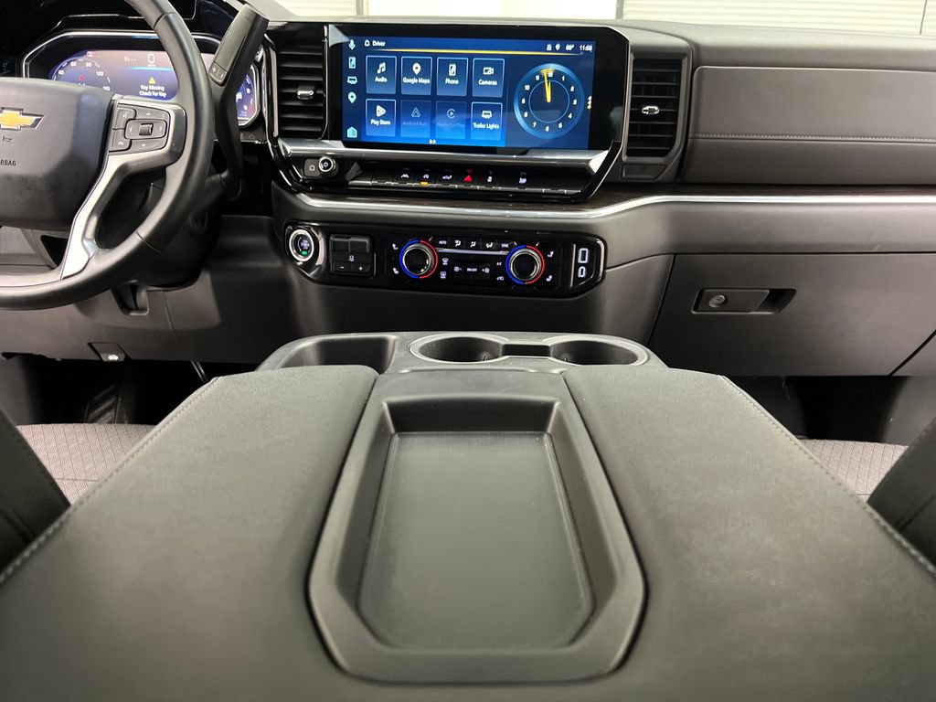 Used 2025 Chevrolet Silverado 1500 LT AWD/4WD image 39