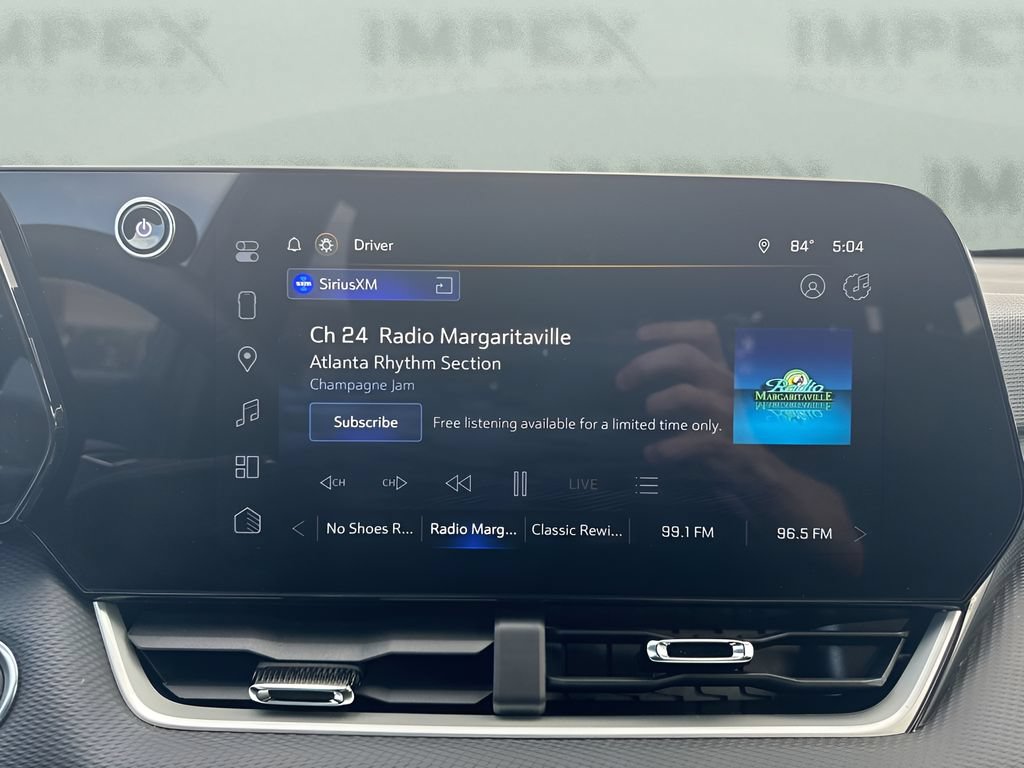 Used 2026 Chevrolet Equinox LT FWD image 19