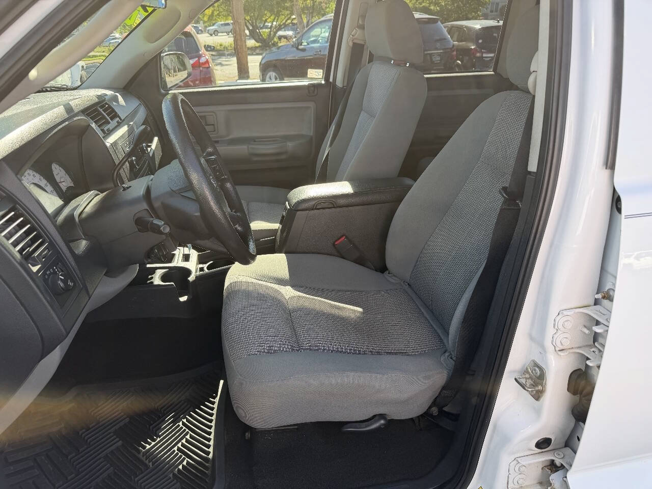 Used 2010 Dodge Dakota Big Horn AWD/4WD image 7