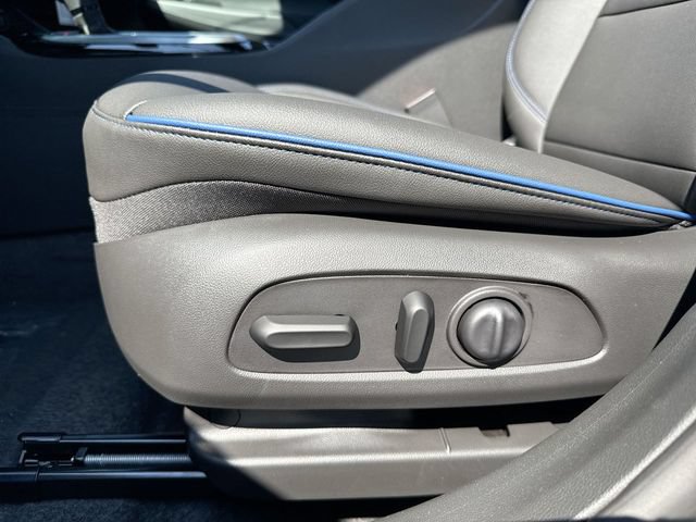New 2026 Buick Envista Sport Touring w/ Convenience I Package FWD image 12