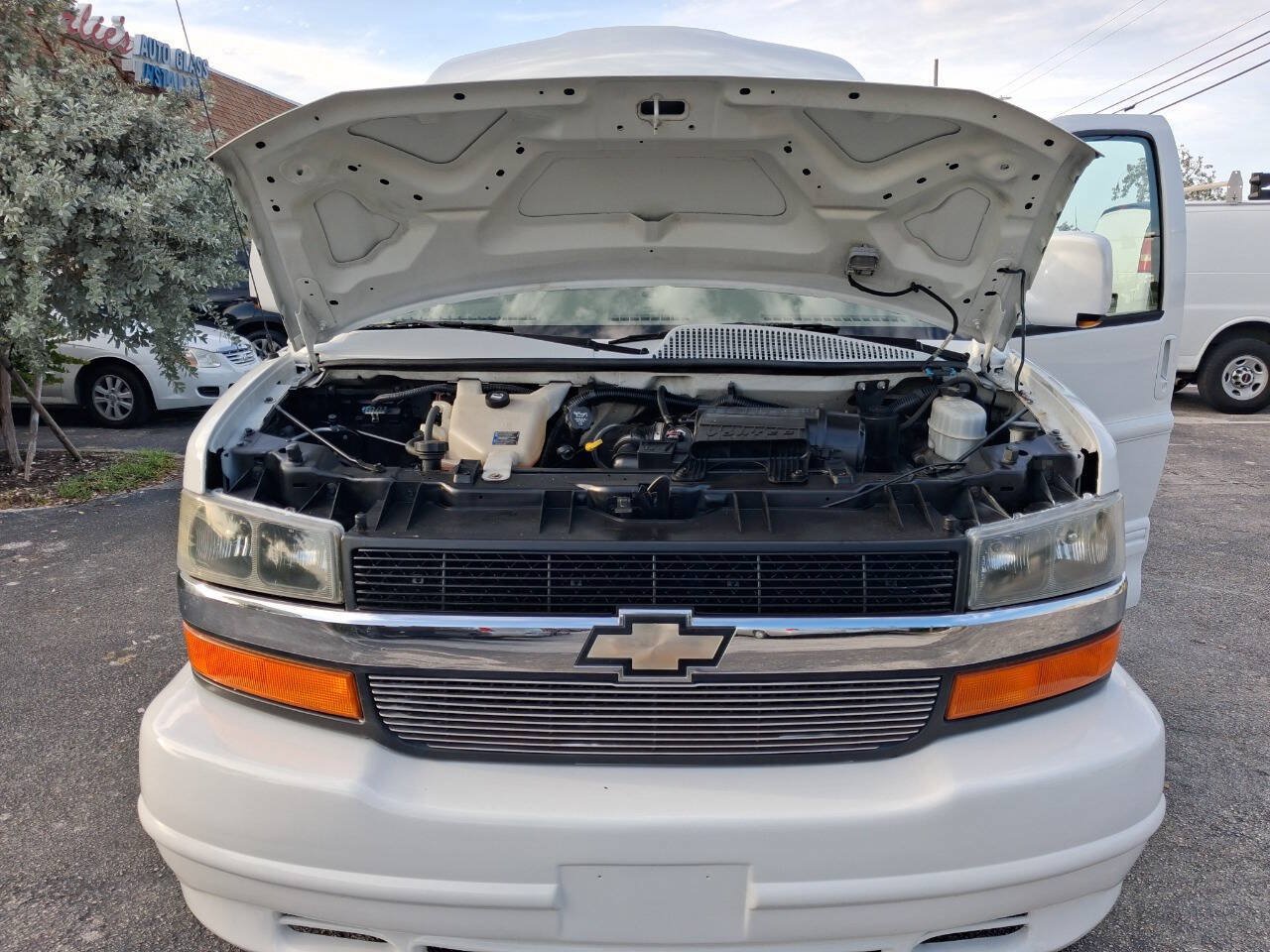 Used 2012 Chevrolet Express 1500 RWD image 24