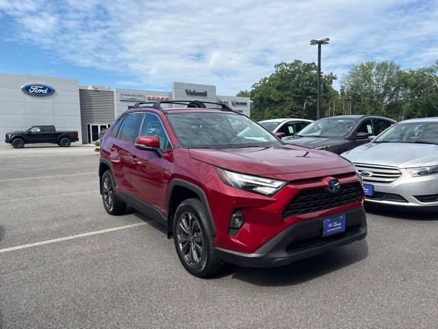Used 2024 Toyota RAV4 XLE Premium w/ Weather Package AWD/4WD image 4