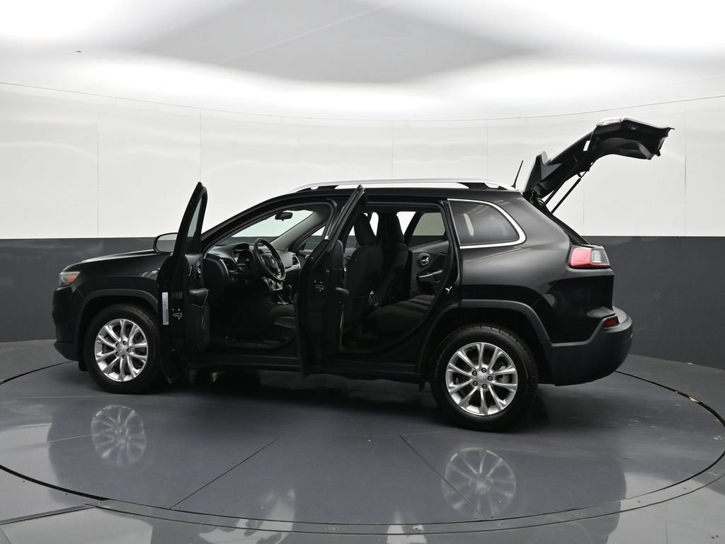 Used 2019 Jeep Cherokee Latitude w/ Popular Appearance Group FWD image 39