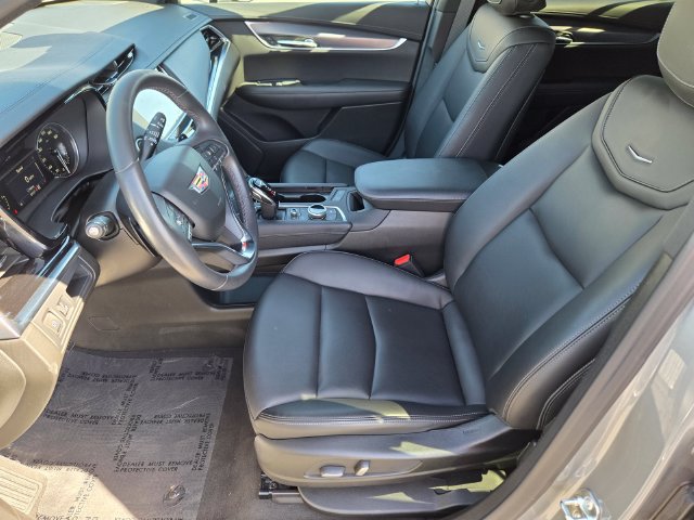 Used 2024 Cadillac XT6 Luxury AWD/4WD image 11