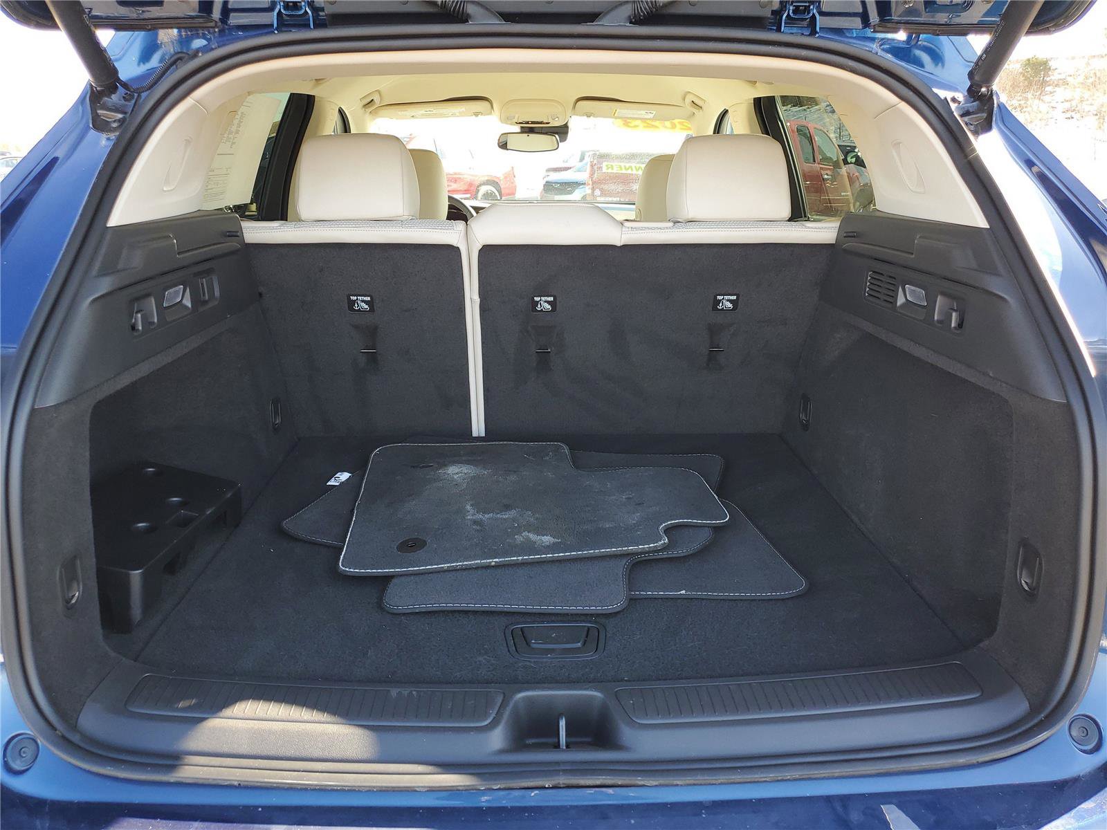 Used 2023 Buick Envision Preferred image 7