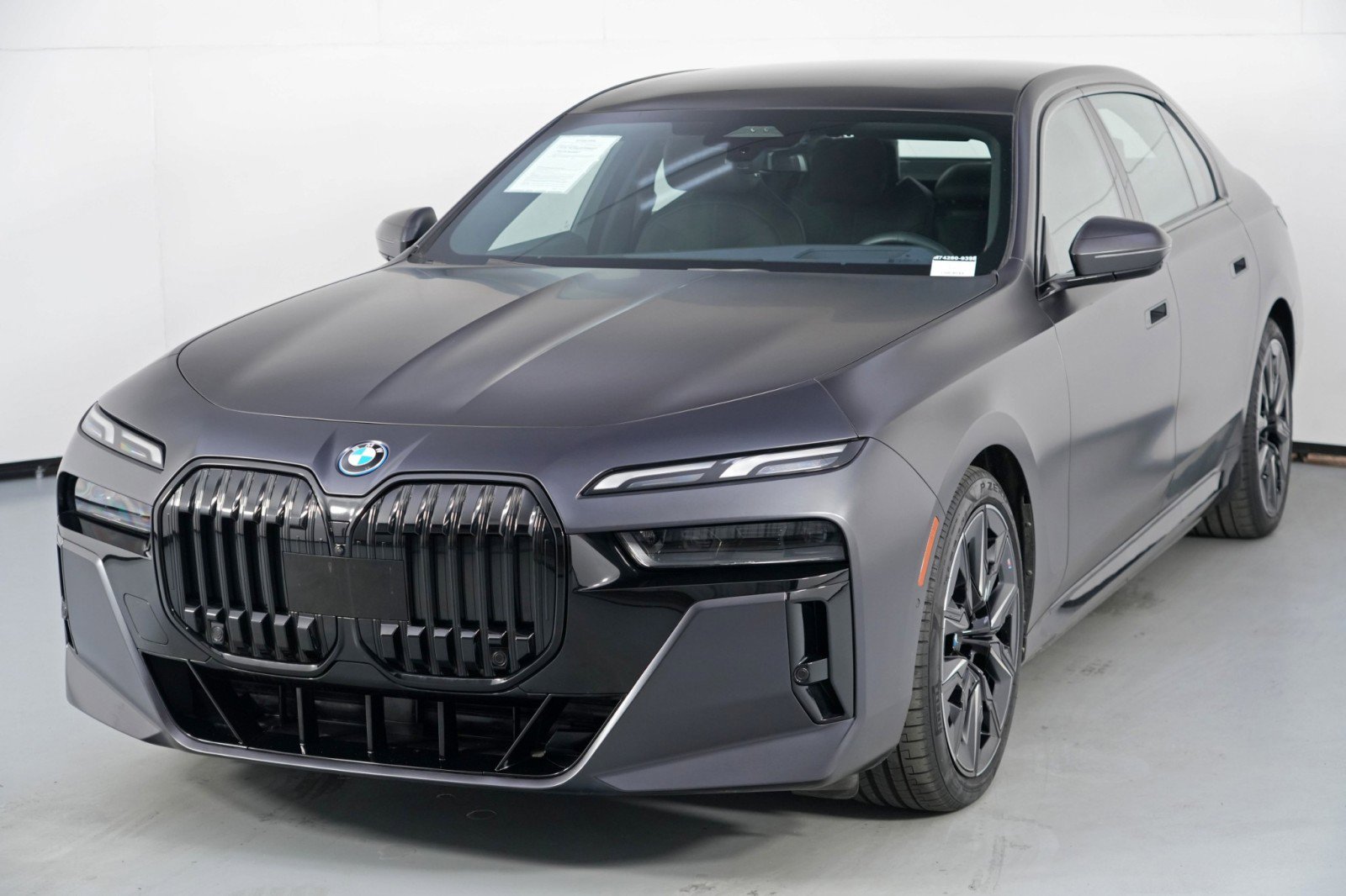 Used 2023 BMW i7 xDrive60 w/ Parking Assistance Package image 60