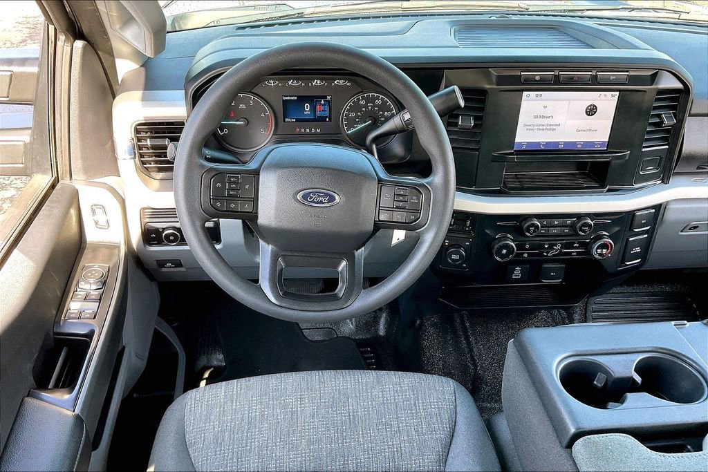 Used 2024 Ford F350 XLT image 4