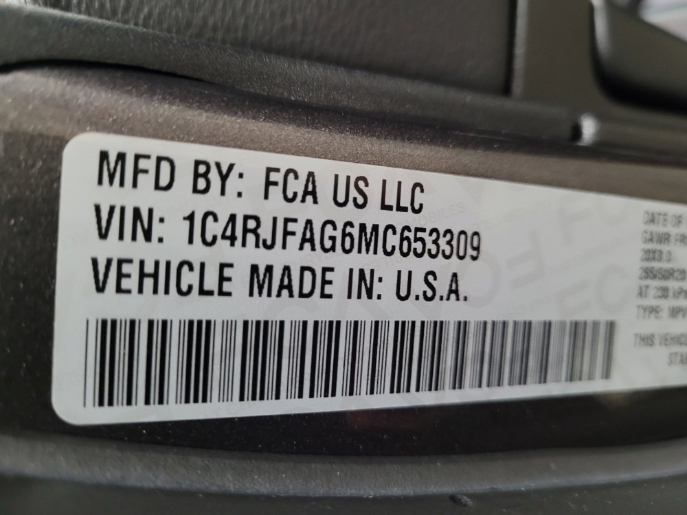 Used 2021 Jeep Grand Cherokee Laredo X AWD/4WD image 33