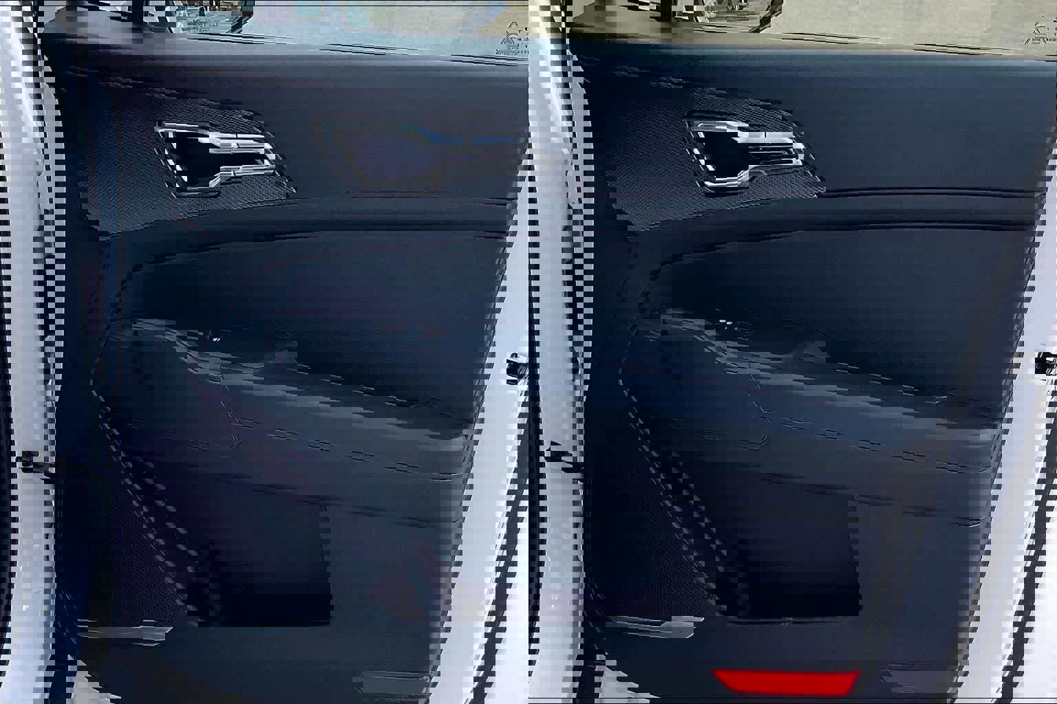 Certified 2025 Kia Sportage LX image 28