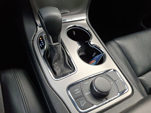 Certified 2021 Jeep Grand Cherokee Limited w/ Luxury Group II image 18